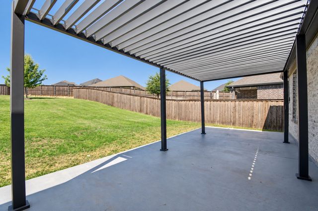 10208 Hanks Creek Road, Fort Worth, TX 76126