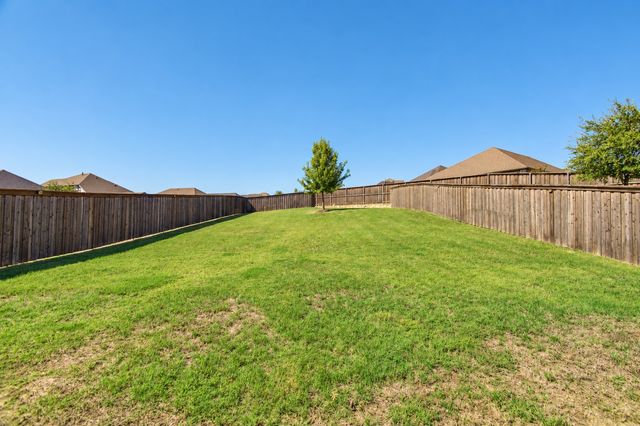 10208 Hanks Creek Road, Fort Worth, TX 76126