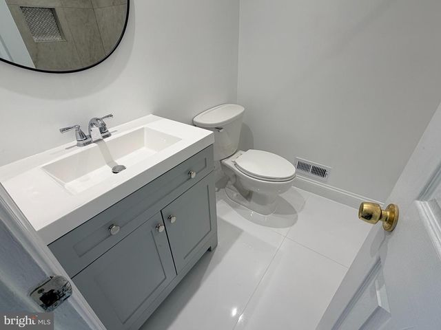 7815 BRISTOW DR, Annandale, VA 22003