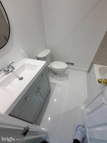 7815 BRISTOW DR, Annandale, VA 22003