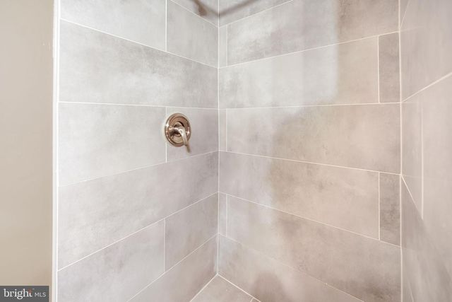 7815 BRISTOW DR, Annandale, VA 22003