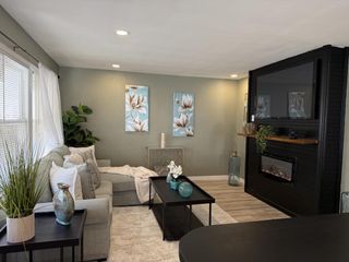 7414 W Congress STREET, Milwaukee, WI 53218