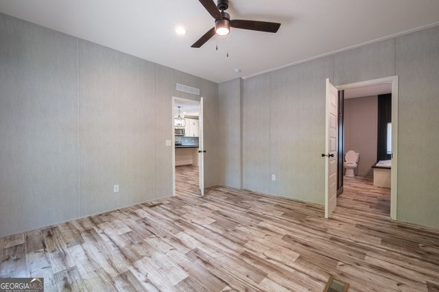 840 Lud Oquinn Road, Odum, GA 31555