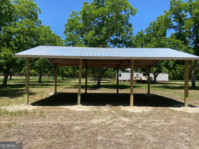 840 Lud Oquinn Road, Odum, GA 31555