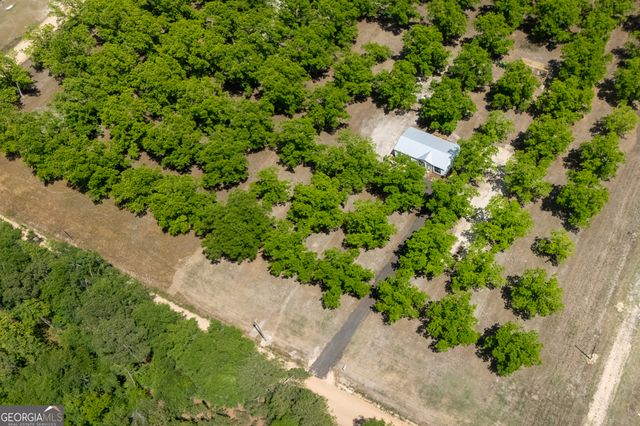 840 Lud Oquinn Road, Odum, GA 31555