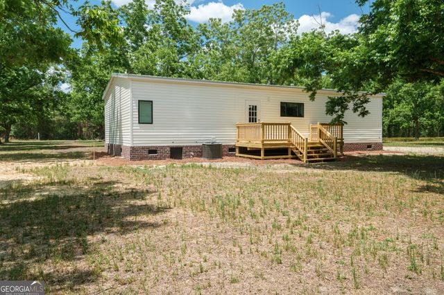 840 Lud Oquinn Road, Odum, GA 31555