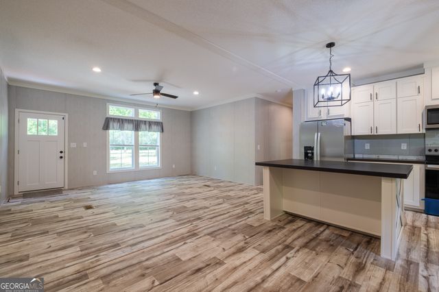 840 Lud Oquinn Road, Odum, GA 31555