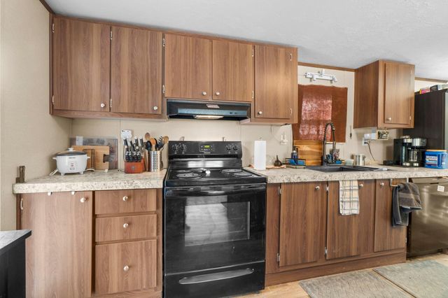 210 County Road 3893 E, Cleveland, TX 77328