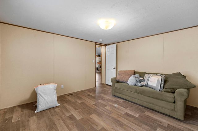 210 County Road 3893 E, Cleveland, TX 77328