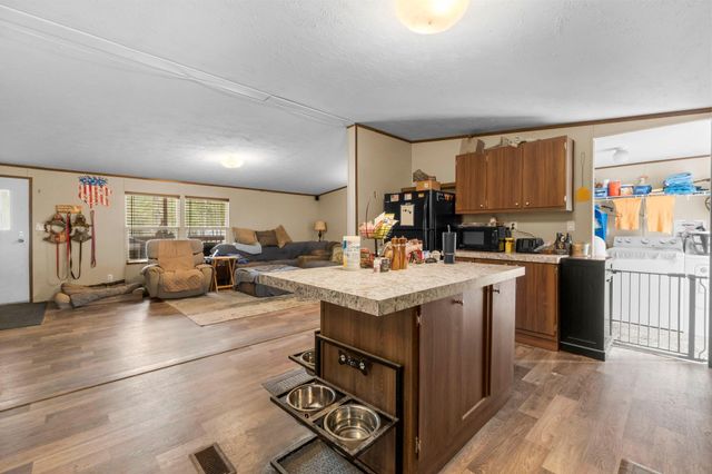 210 County Road 3893 E, Cleveland, TX 77328