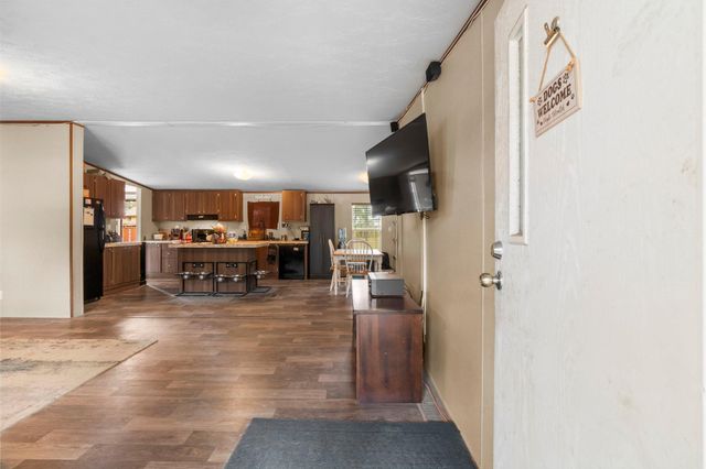 210 County Road 3893 E, Cleveland, TX 77328