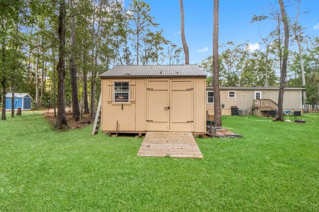 210 County Road 3893 E, Cleveland, TX 77328