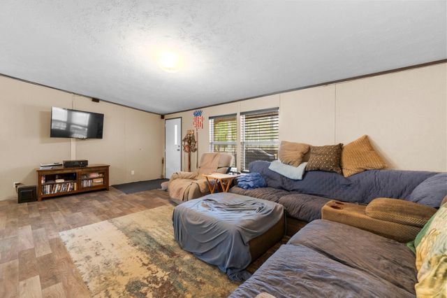 210 County Road 3893 E, Cleveland, TX 77328