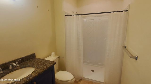 338 Sophee Lane 338, Lakewood, NJ 08701