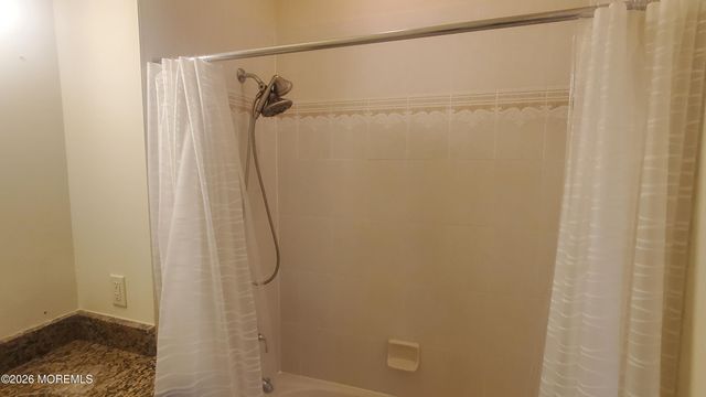 338 Sophee Lane 338, Lakewood, NJ 08701