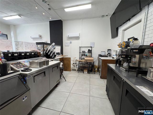 16 Sanford Street, East Orange, NJ 07018