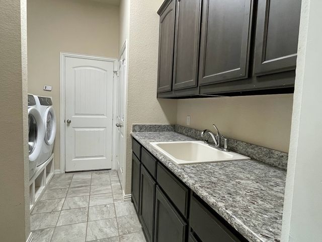 6009 Scottsdale Lane, Fort Worth, TX 76179