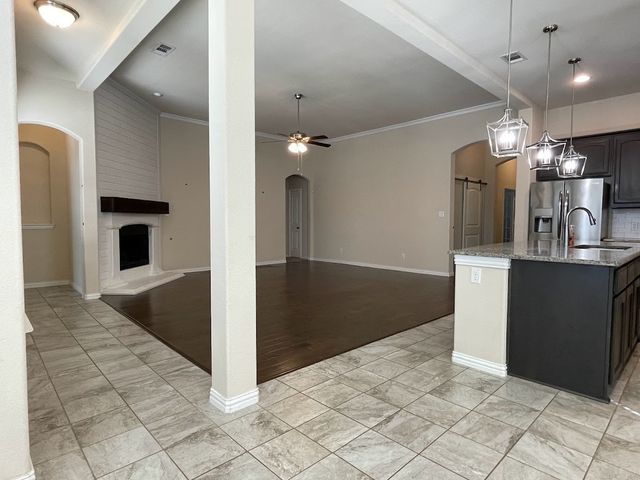 6009 Scottsdale Lane, Fort Worth, TX 76179