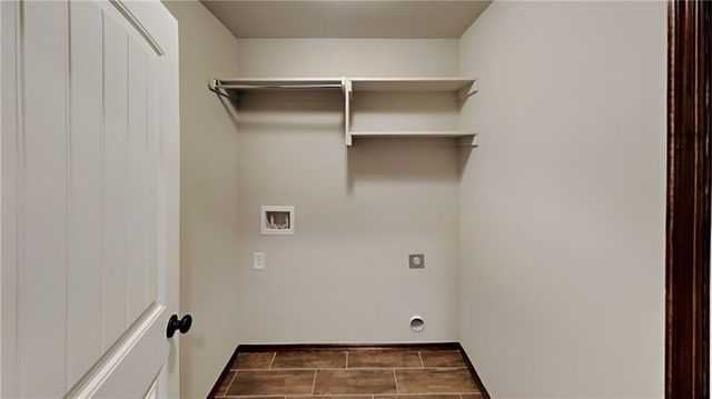 9009 NW 143rd Street, Yukon, OK 73099