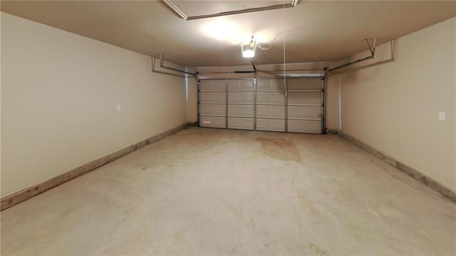 9009 NW 143rd Street, Yukon, OK 73099
