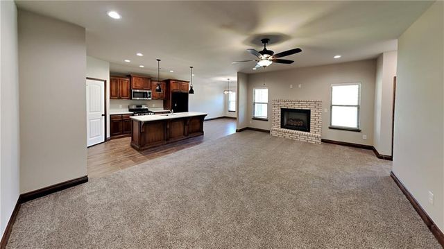 9009 NW 143rd Street, Yukon, OK 73099