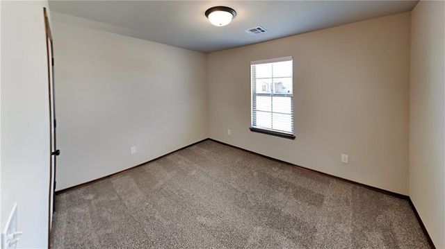 9009 NW 143rd Street, Yukon, OK 73099