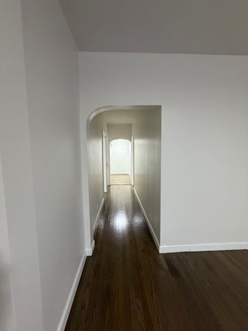 10600 S Avenue E A, Chicago, IL 60617