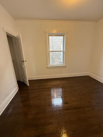 5092 W Monroe Street 1, Chicago, IL 60644