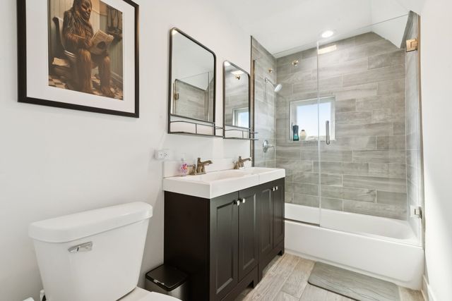 6242 S Nashville Avenue, Chicago, IL 60638