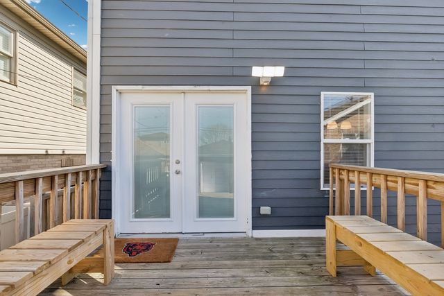 6242 S Nashville Avenue, Chicago, IL 60638