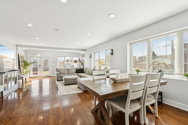 6242 S Nashville Avenue, Chicago, IL 60638