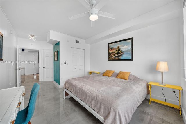 17150 N Bay Rd 2905, Sunny Isles Beach, FL 33160