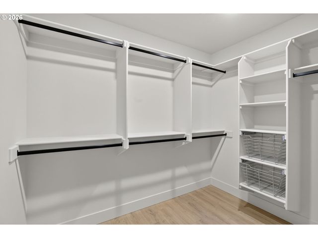 5551 Se STEELE St A&C, Portland, OR 97206