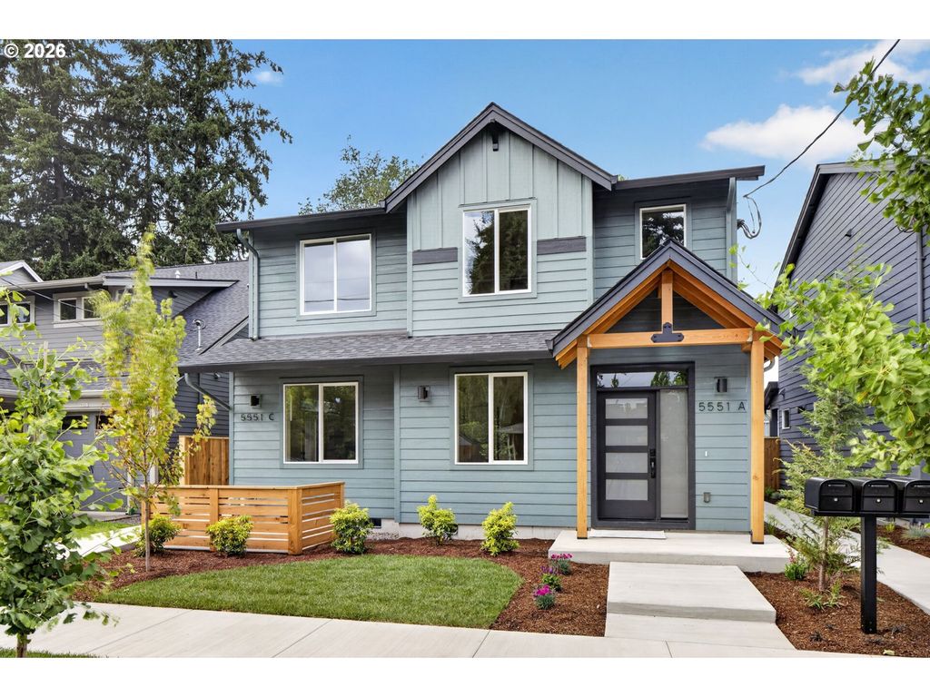 5551 Se STEELE St A&C, Portland, OR 97206