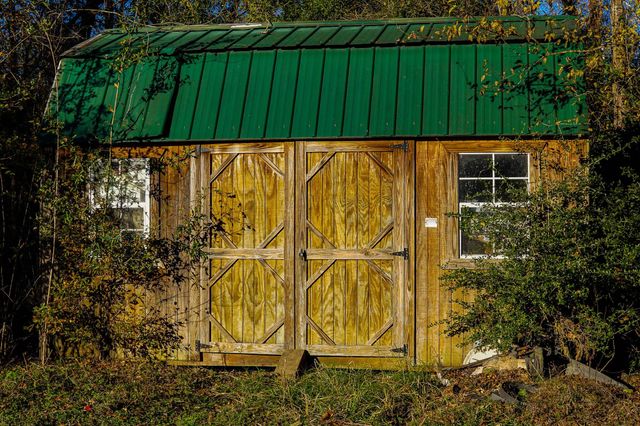 112 Highland Drive, Huntsville, TX 77320