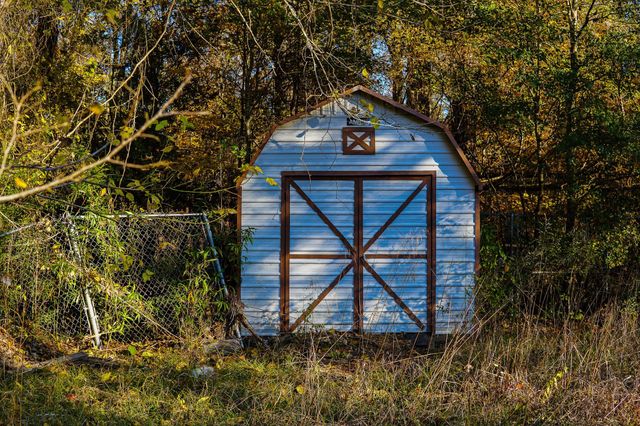 112 Highland Drive, Huntsville, TX 77320