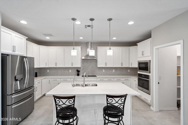 8926 W Denton Lane, Glendale, AZ 85305