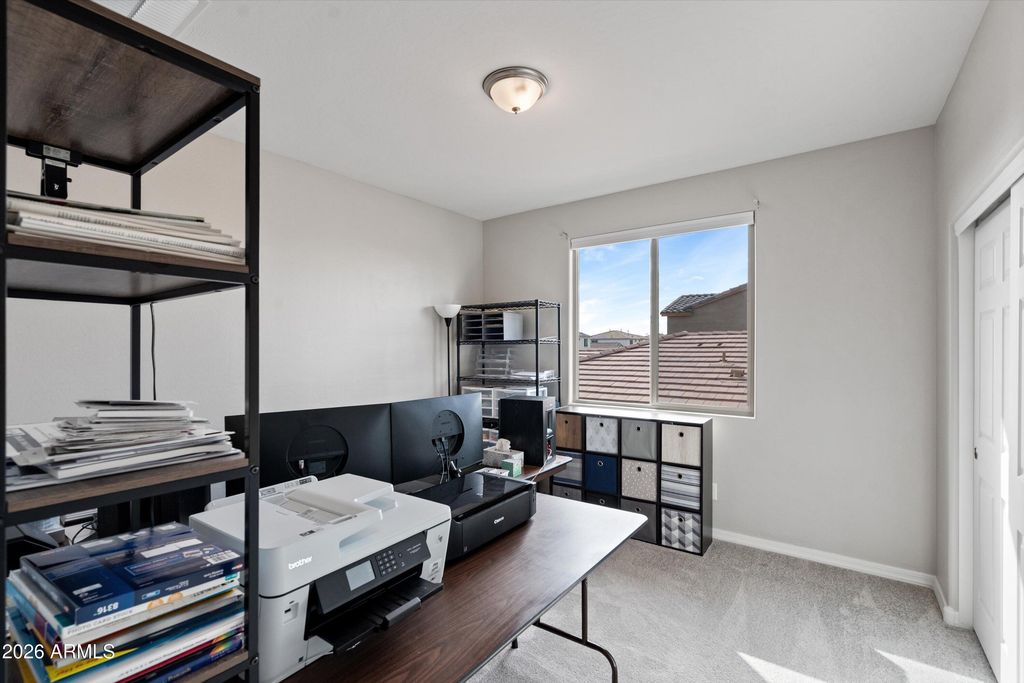 Image 34 of property listing at 8926 W Denton Lane, Glendale, AZ 85305