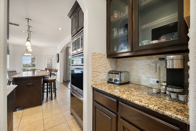 100 Cherry Court, Red Oak, TX 75154