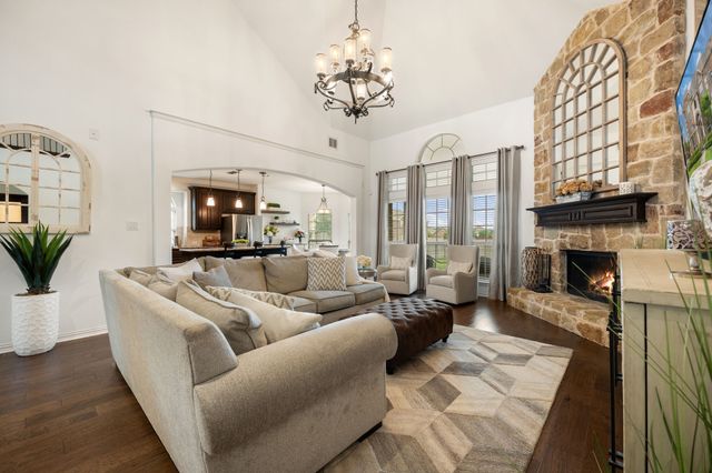 100 Cherry Court, Red Oak, TX 75154