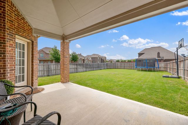 100 Cherry Court, Red Oak, TX 75154