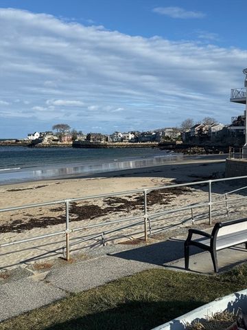 15 Granite St, Rockport, MA 01966