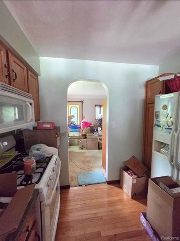 4733 Jamm Road, Lake Orion, MI 48359