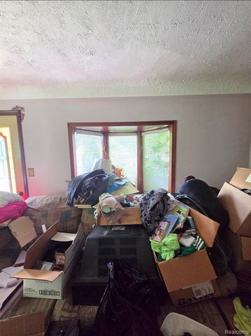4733 Jamm Road, Lake Orion, MI 48359