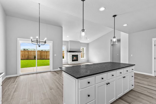 3750 Carlin Drive, Medford, OR 97504