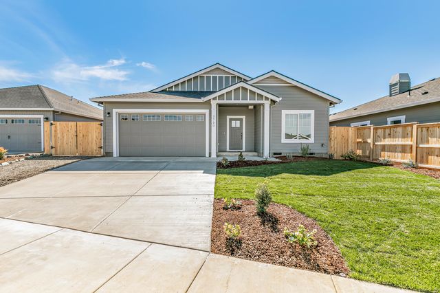 3750 Carlin Drive, Medford, OR 97504