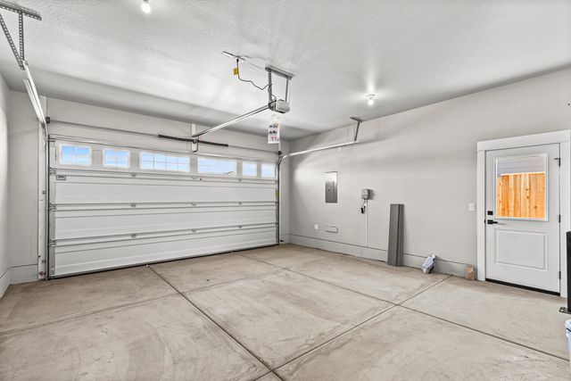 3750 Carlin Drive, Medford, OR 97504