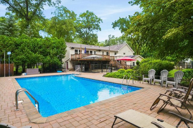 12 Brentwood Drive, New City, NY 10956
