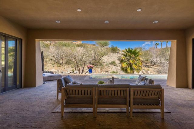 48485 Old Stone Trail, Palm Desert, CA 92260