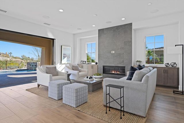 48485 Old Stone Trail, Palm Desert, CA 92260